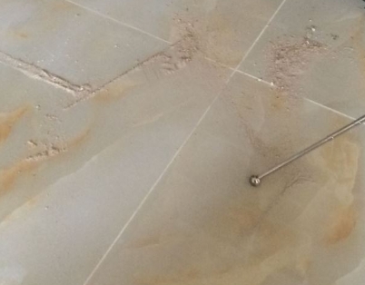 泽库瓷砖空鼓维修公司分享粘合剂选择不当在瓷砖铺贴过程中可能导致以下问题